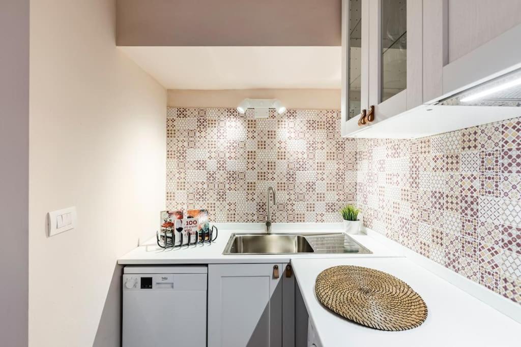 Santa Chiara Apartment